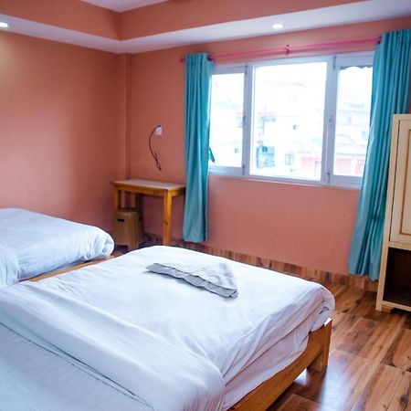 Hotel Olympus Pokhara Eksteriør bilde