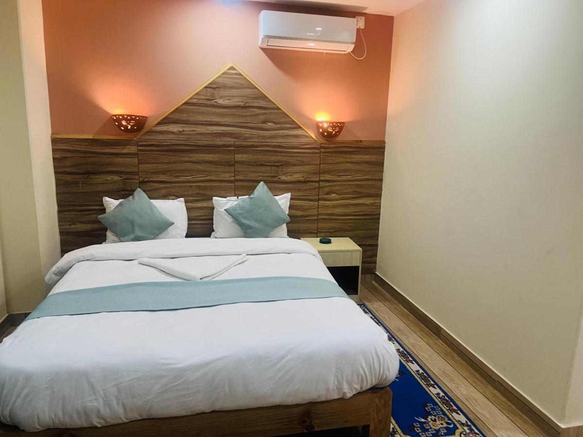 Hotel Olympus Pokhara Eksteriør bilde