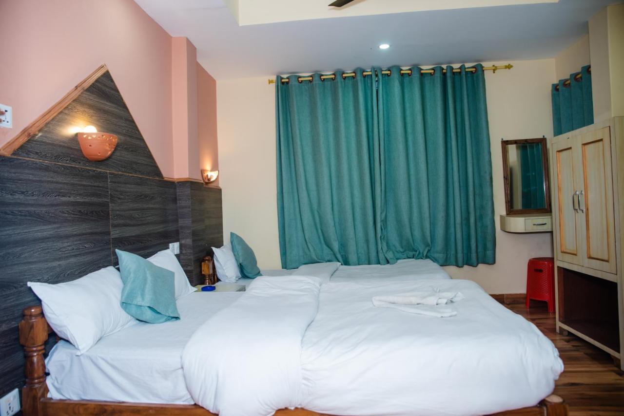 Hotel Olympus Pokhara Eksteriør bilde
