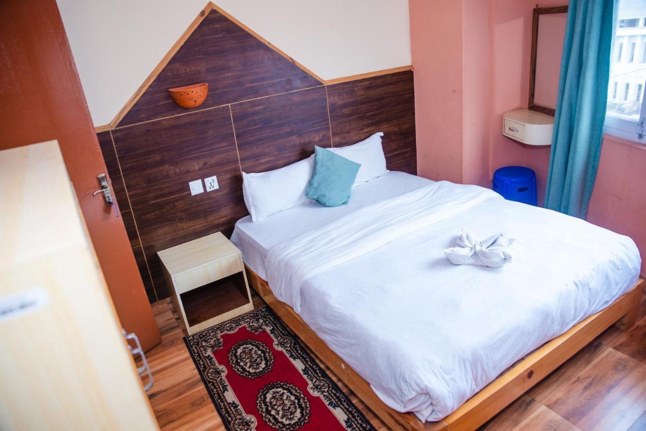 Hotel Olympus Pokhara Eksteriør bilde