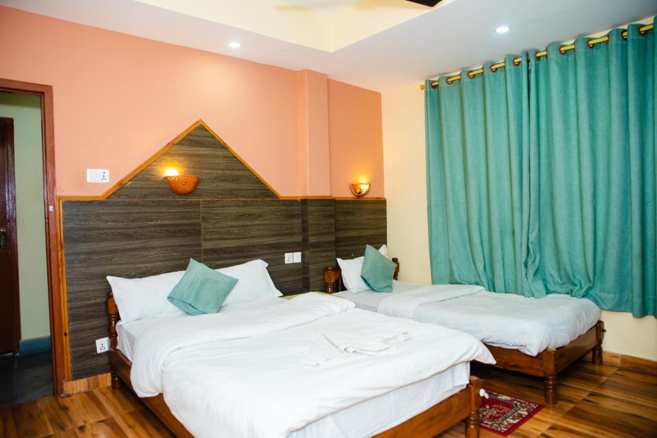 Hotel Olympus Pokhara Eksteriør bilde